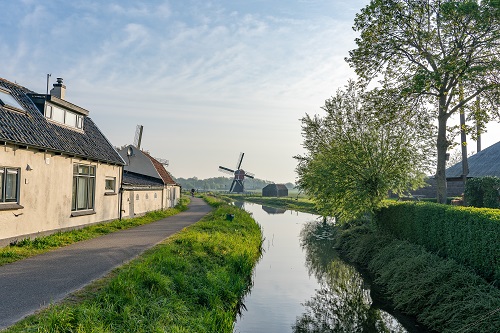 Day Trips from Amsterdam: Exploring Dutch Cities and Countryside